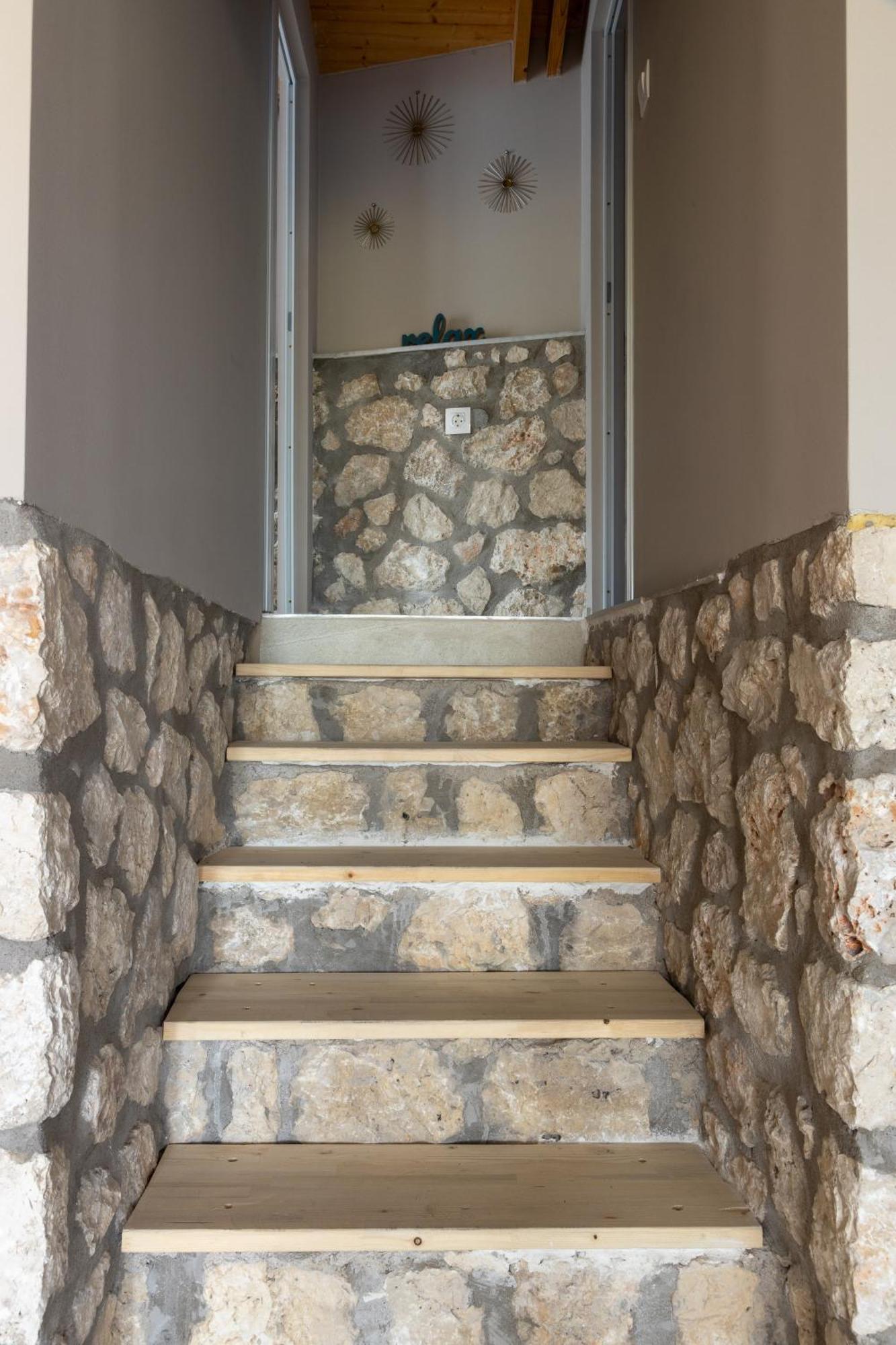 Marcon Stone House Nikiana Villa Exterior photo